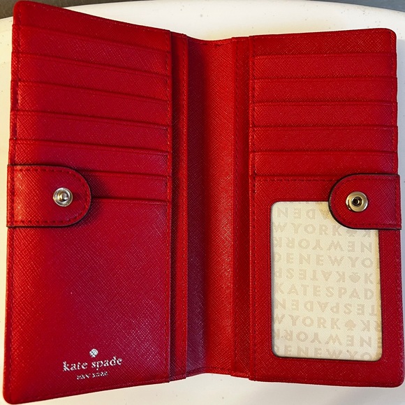 Kate spade purse and wallet. Has removable  cross body strap - Picture 4 of 10
